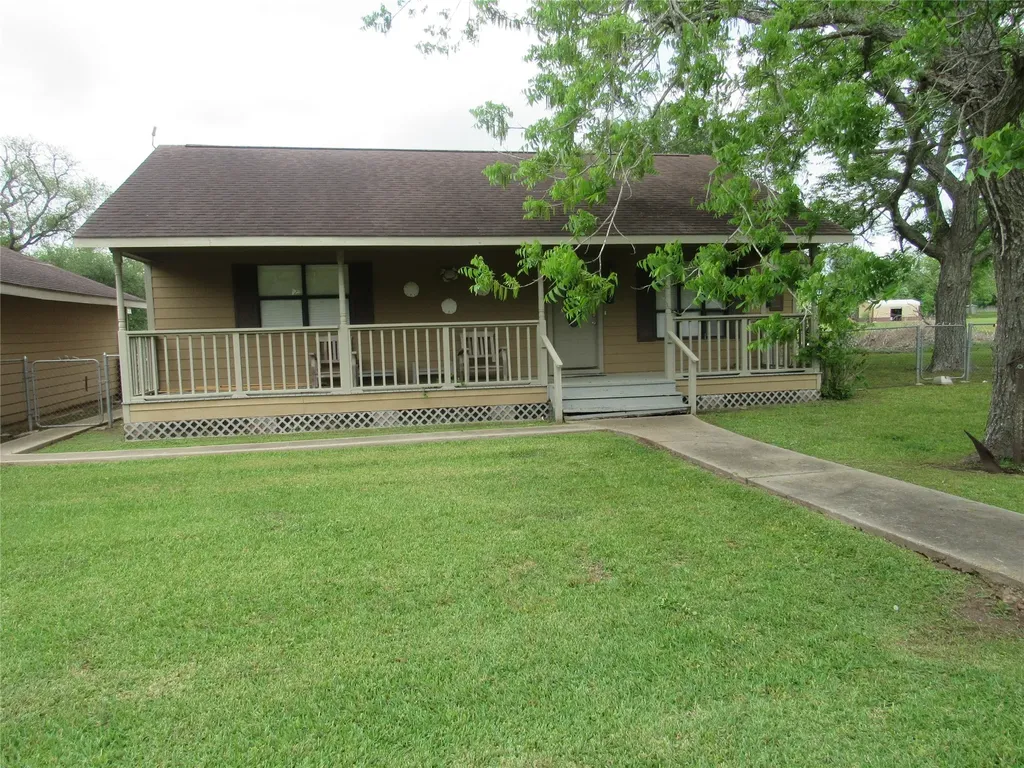 242 Sir Lancelot Drive N Sargent TX 77414