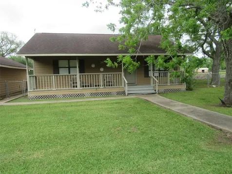 242 Sir Lancelot Drive N Sargent TX 77414