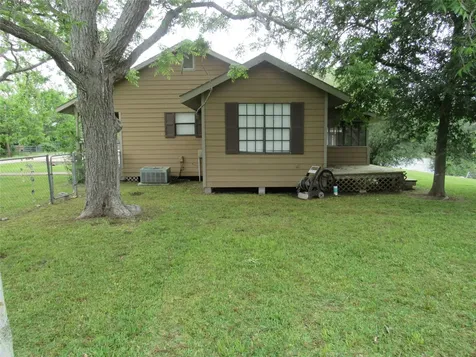 242 Sir Lancelot Drive N Sargent TX 77414