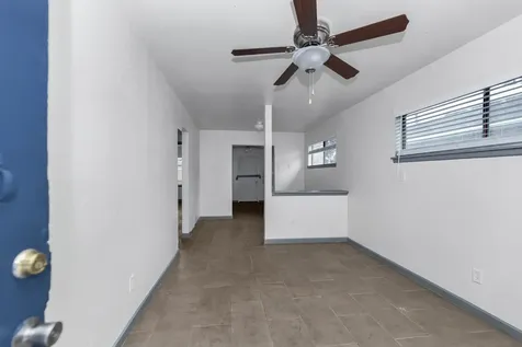 4203 Hirsch Road 14 Houston TX 77026