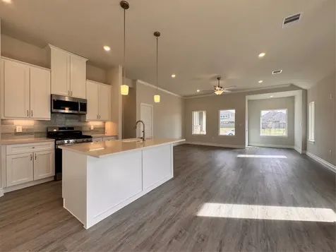 10300 Cabo Del Sol Drive Cleveland TX 77327