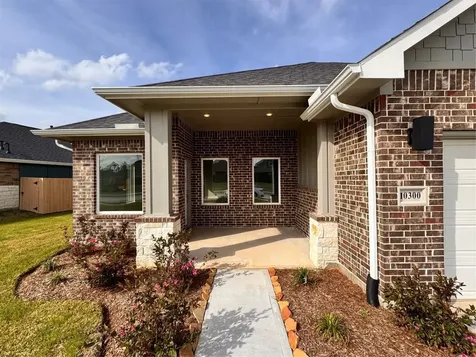 10300 Cabo Del Sol Drive Cleveland TX 77327