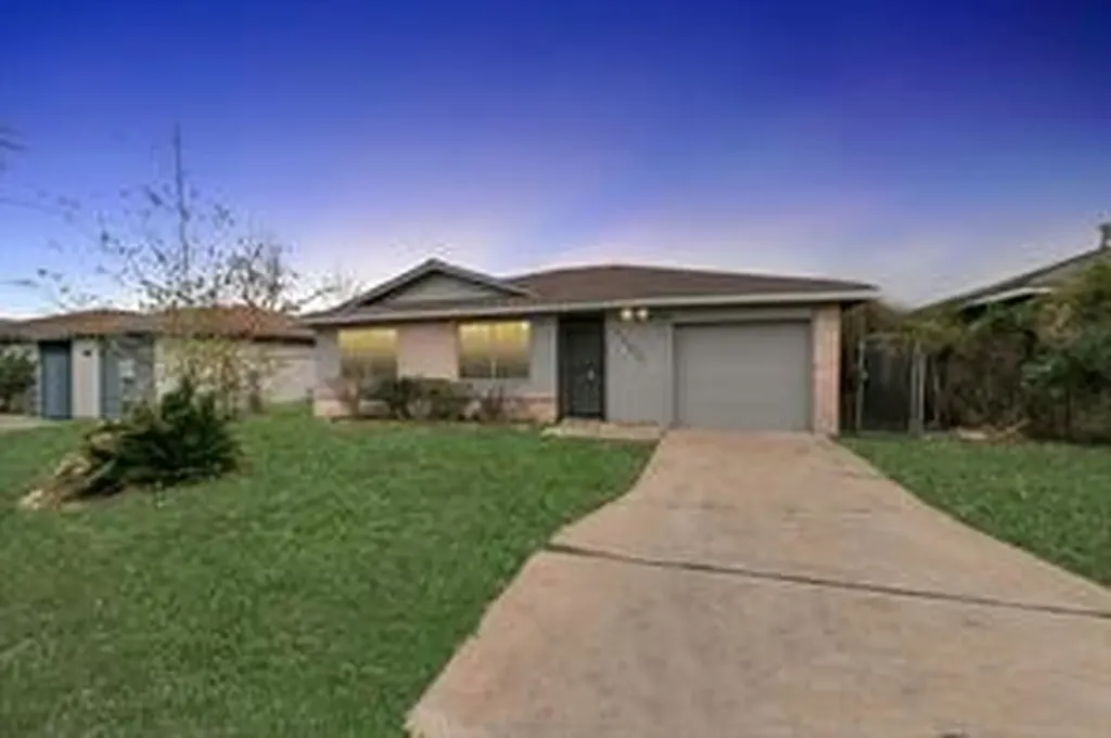 12811 Glenhollow Drive Houston TX 77048