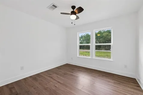 2311 8th Street Liverpool TX 77577