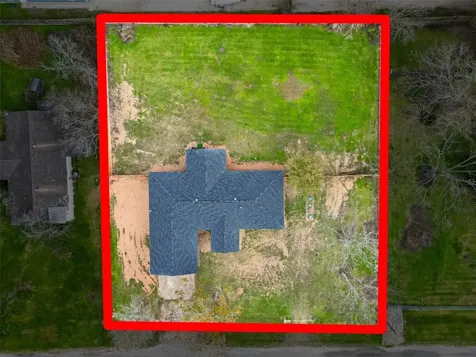 2311 8th Street Liverpool TX 77577