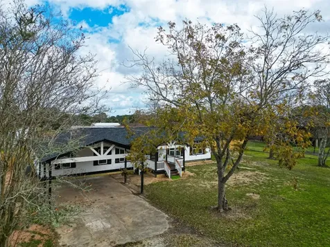 2311 8th Street Liverpool TX 77577