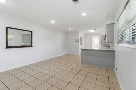 7824 Yucca Drive Texas City TX 77591