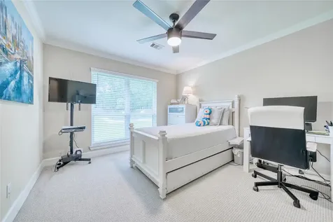1620 Mustang Trail Houston TX 77339