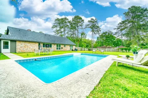 1620 Mustang Trail Houston TX 77339