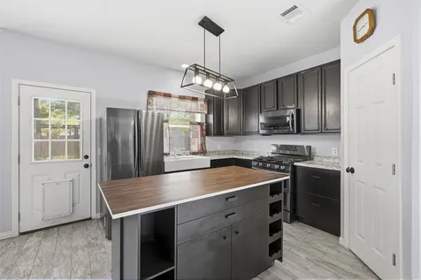 5615 Brigstone Park Drive Katy TX 77450