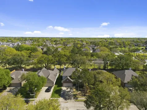 5615 Brigstone Park Drive Katy TX 77450