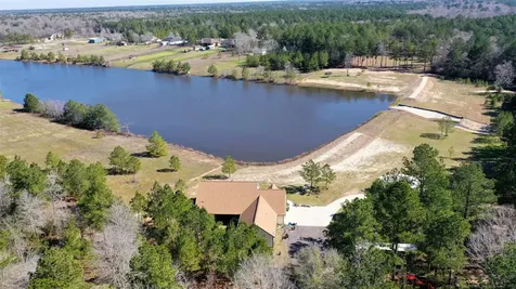 2002 White Doe Court Cleveland TX 77328