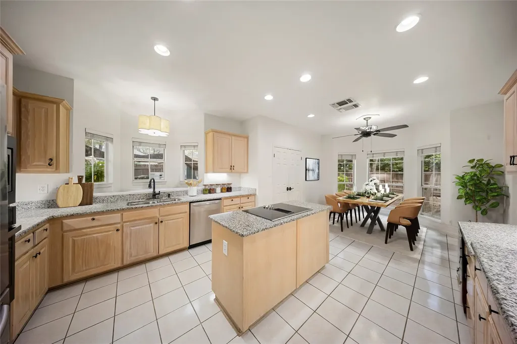 2231 Bentoak Hollow San Antonio TX 78248