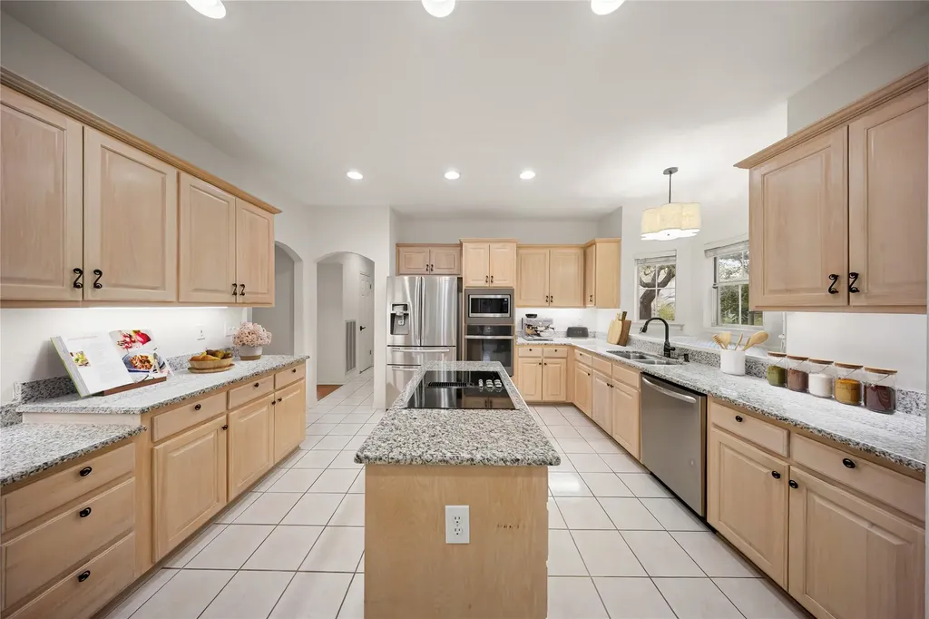 2231 Bentoak Hollow San Antonio TX 78248