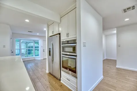 5722 Cheltenham Drive Houston TX 77096