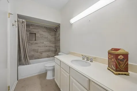 2475 Underwood Street 361 Houston TX 77030