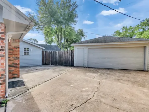 5623 Winding Way Drive Houston TX 77091