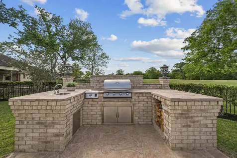 2811 Waters Lake Lane Missouri City TX 77459