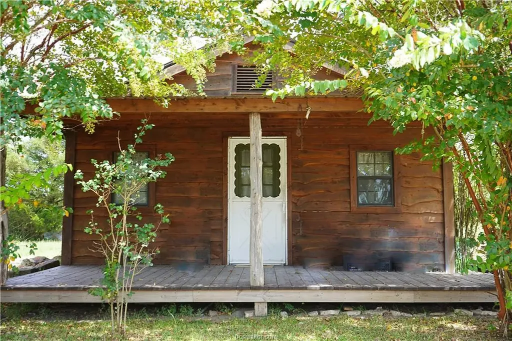 6759 Highway 105 E Pie Shp Navasota TX 77868