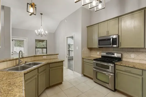 8022 N Tarrytown Crossing Drive Conroe TX 77304