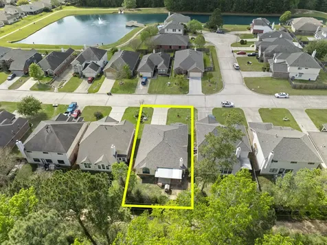 8022 N Tarrytown Crossing Drive Conroe TX 77304