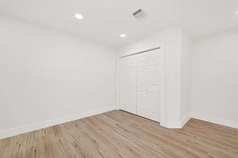 6615 W Montgomery Road Houston TX 77091