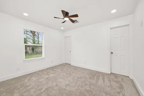 6615 W Montgomery Road Houston TX 77091