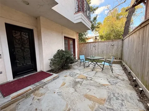 4606 Austin Street D Houston TX 77004