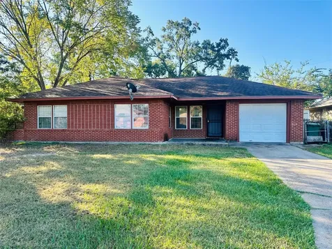 9314 Woodlyn Road Houston TX 77078