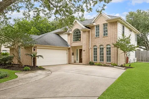 1910 Lori Court Seabrook TX 77586
