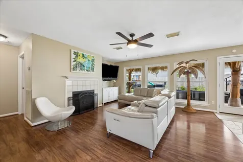 1910 Lori Court Seabrook TX 77586