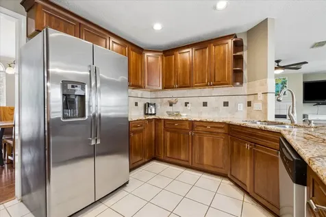 1910 Lori Court Seabrook TX 77586