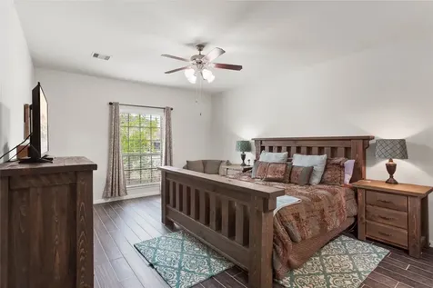 1995 Brentwood Drive Alvin TX 77511