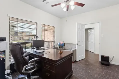 1995 Brentwood Drive Alvin TX 77511
