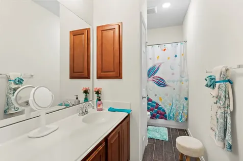 1995 Brentwood Drive Alvin TX 77511