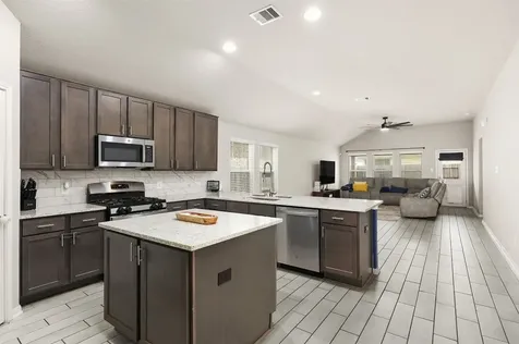 2214 Sand Lily Drive Texas City TX 77568