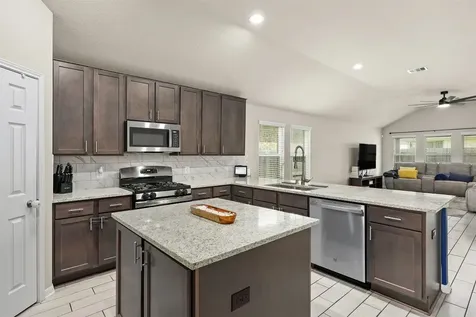 2214 Sand Lily Drive Texas City TX 77568
