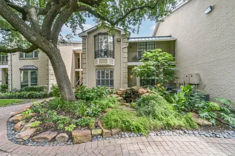 2700 Revere Street 127 Houston TX 77098