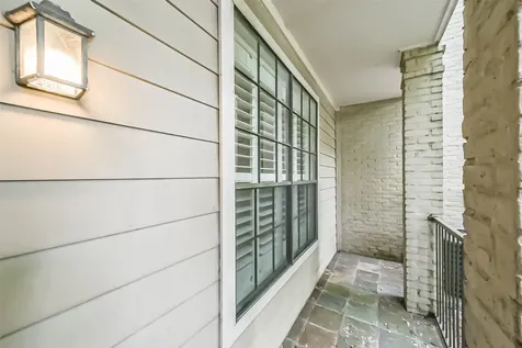2700 Revere Street 127 Houston TX 77098