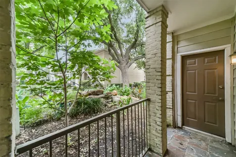 2700 Revere Street 127 Houston TX 77098