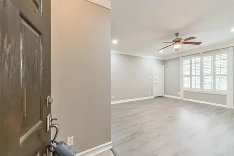 2700 Revere Street 127 Houston TX 77098