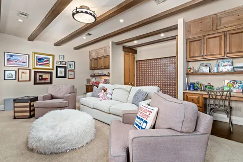 8220 Evangeline Lane Beaumont TX 77706
