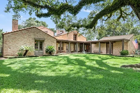 8220 Evangeline Lane Beaumont TX 77706