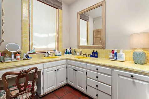 8220 Evangeline Lane Beaumont TX 77706