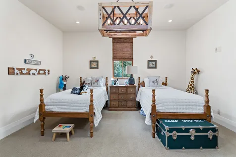 8220 Evangeline Lane Beaumont TX 77706