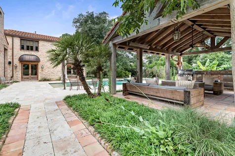 8220 Evangeline Lane Beaumont TX 77706