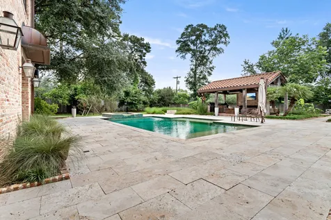 8220 Evangeline Lane Beaumont TX 77706