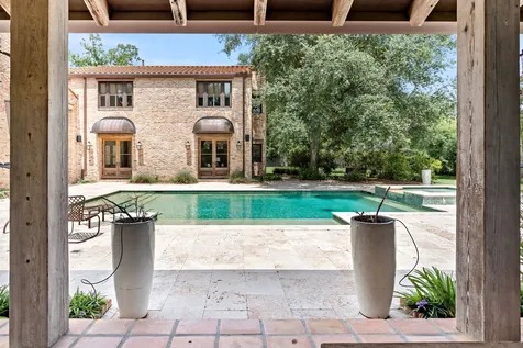 8220 Evangeline Lane Beaumont TX 77706