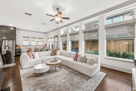 6703 Saxton Manor Street Houston TX 77055