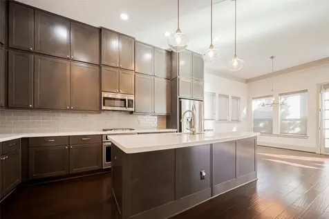 6703 Saxton Manor Street Houston TX 77055